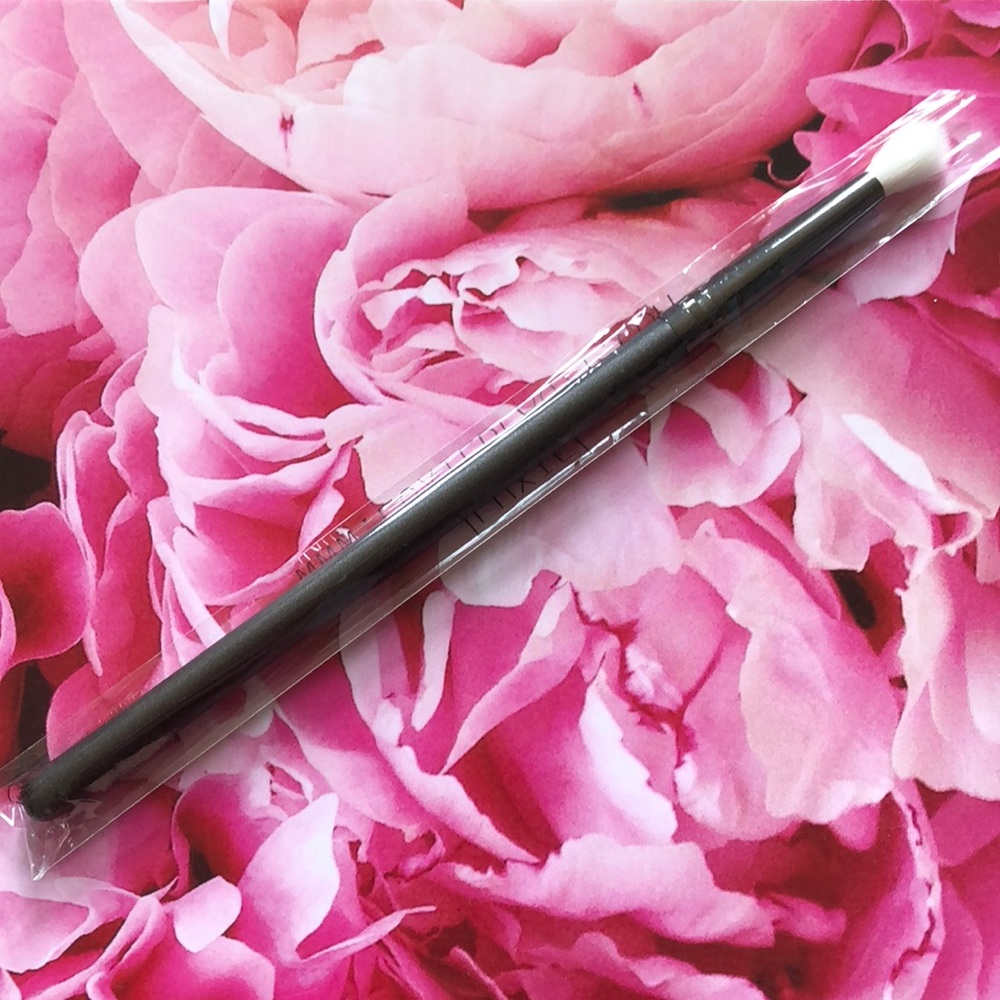 Luxie Small Tapered Blending Brush